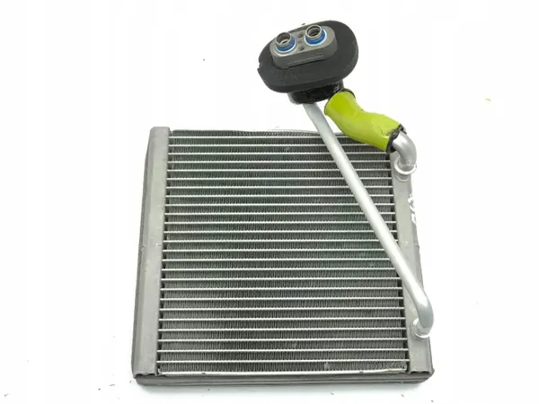 Radiador aquecimento ar condicionado Kia Stonic 2022 OEM AMD178589 image 8