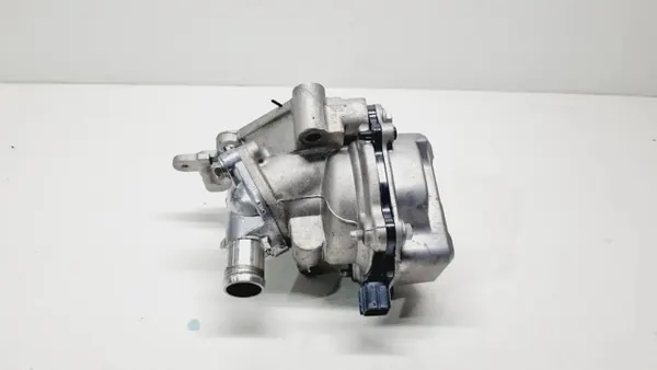 Vattenpump 210106PD0A för Renault/Nissan 1.6 16V image 2