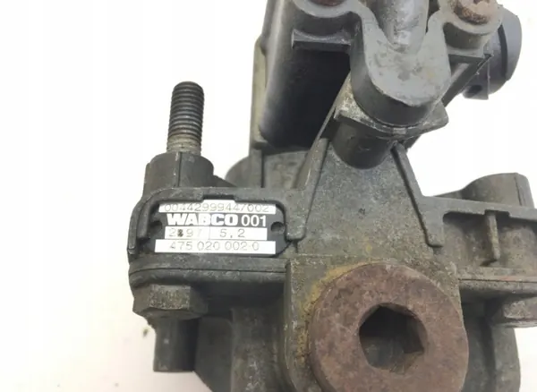 Mercedes-Benz ilmanpaineensäädin OEM 0044299944 image 4