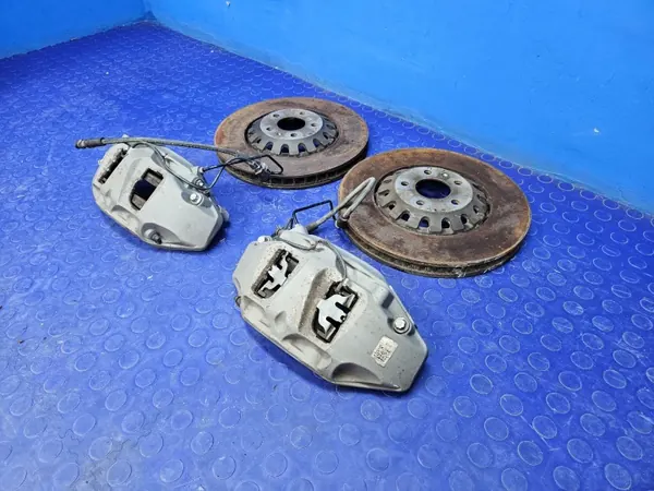 Audi E-Tron 55 voorremklauwen OEM 4KE615105T image 3