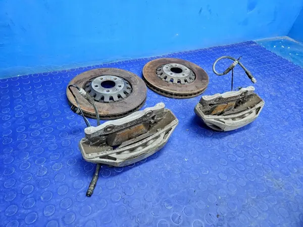 Audi E-Tron 55 voorremklauwen OEM 4KE615105T image 5