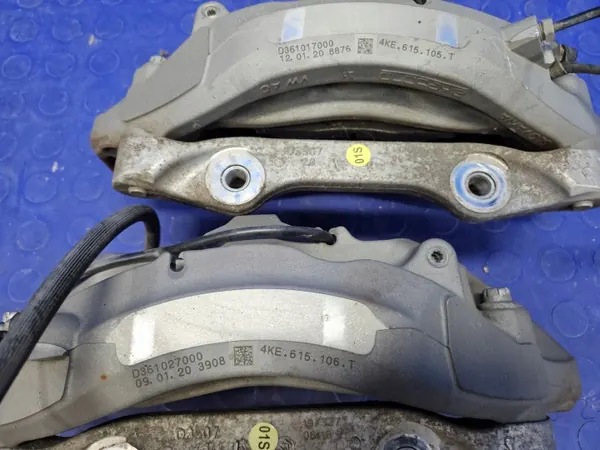 Audi E-Tron 55 voorremklauwen OEM 4KE615105T image 7