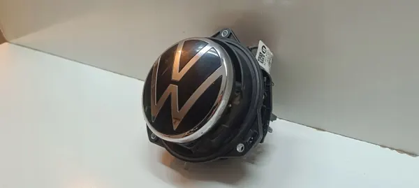 Badge Poignée de Coffre OEM 5H0827469F pour VW Golf VIII image 3