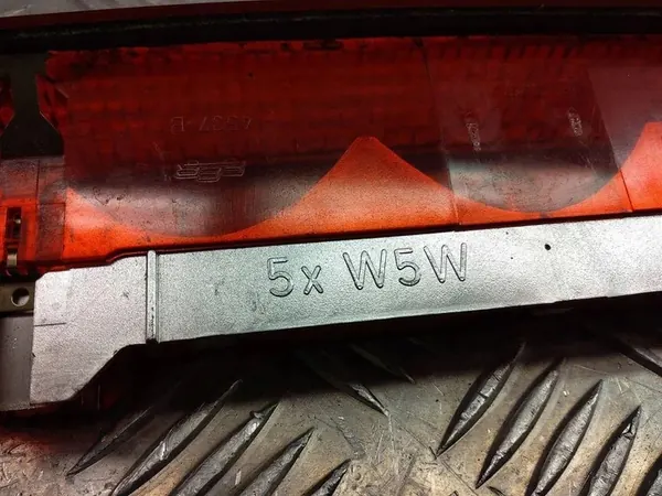 Luz de Freio Ford C-Max MK2 7S71-13A601-BF image 9