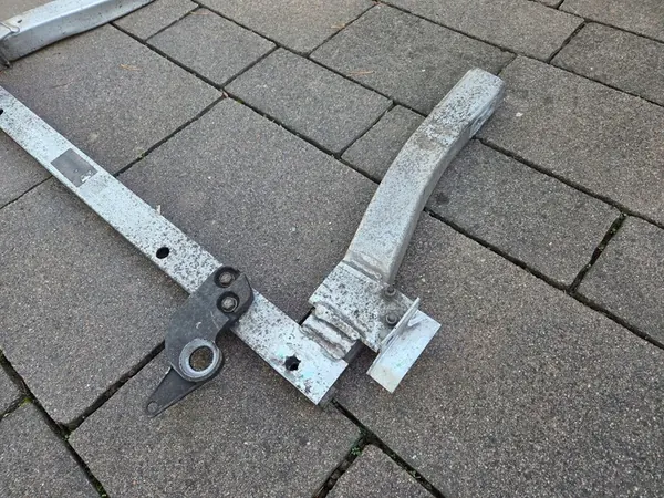 Jäähdyttimen Tuki OPEL CORSA E 39015406 image 4