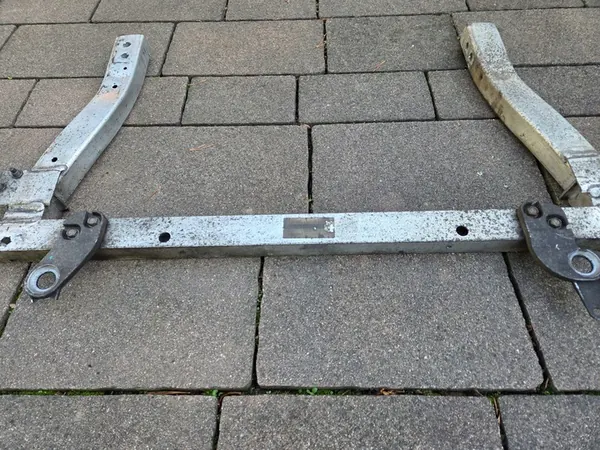 Jäähdyttimen Tuki OPEL CORSA E 39015406 image 9