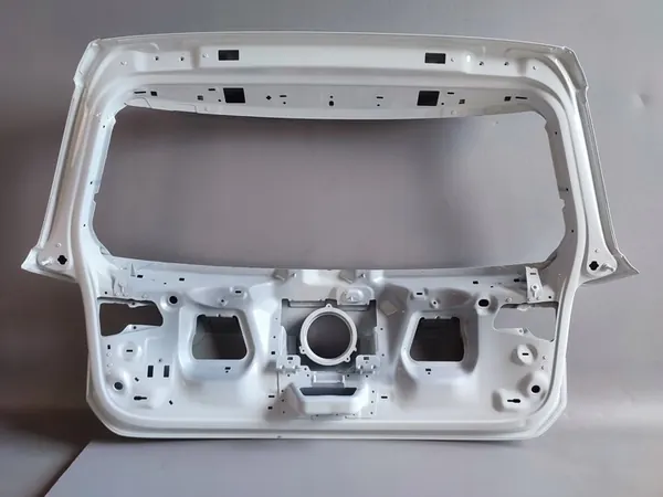 VW GOLF 7 VII Tampa Traseira 2012- OEM 5G6867738A image 2