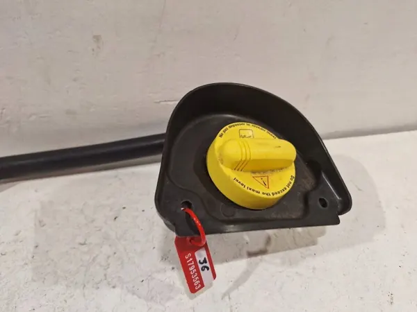 Tampa enchimento óleo OEM 8200795333 Renault Trafic image 3