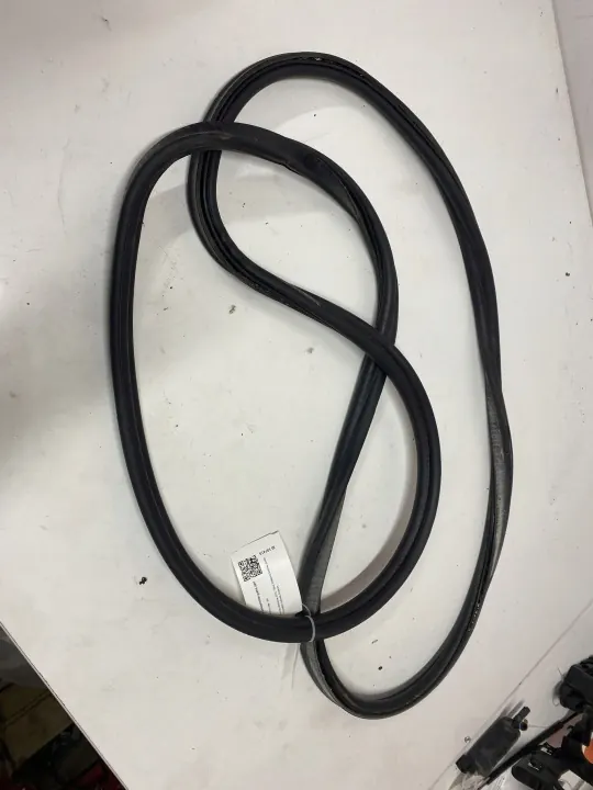 Kofferraumdichtung BMW 5 F10/F11 OEM JUT107415 image 2