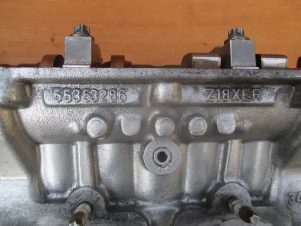 Arbre à cames échappement OEM 55353288 Opel Astra H image 8