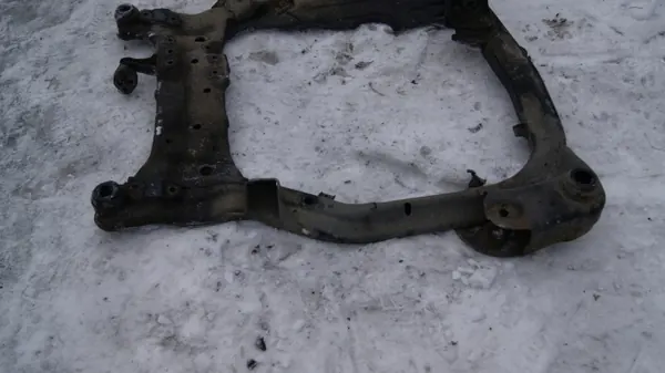 Trave KIA OEM KIA para Ceed - Usado image 3