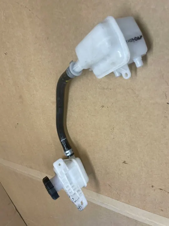 Depósito de líquido de travões KIA EV6 - Peça OEM image 5