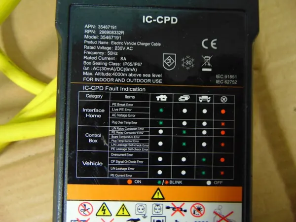 Dacia Spring laadkabel OEM 296908332R image 4