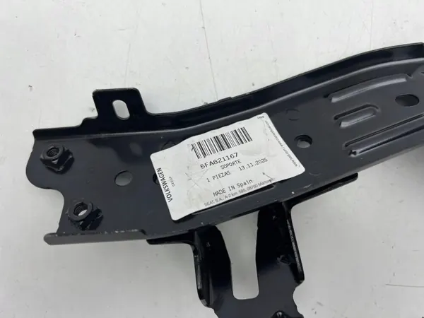 Suporte para para-lama dianteiro esquerdo OEM 5FA821167 image 3