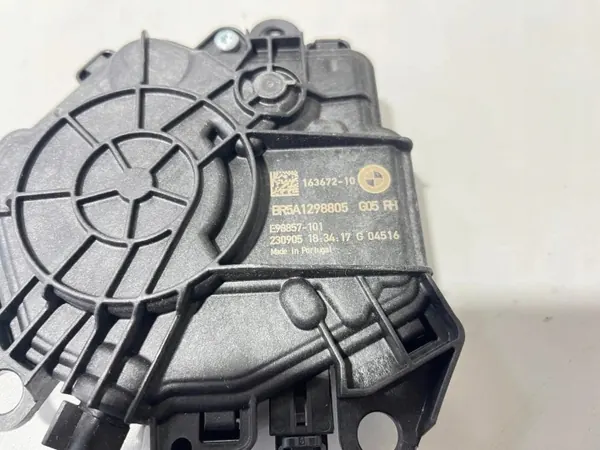 Fecho de Porta-Malas OEM 5A12988 Traseiro Direito BMW X5 G05 image 3
