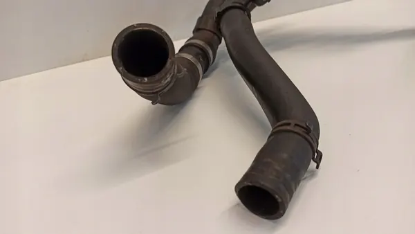 VW Transporter T6 Vesiputki 7E0122101H image 4