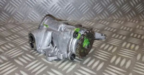 Pompe à huile BMW OEM 2247212 pour moteur 3.0 D M57 image 4
