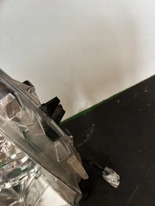 Faros Mitsubishi Pajero Sport L200 Halógenos OEM image 9