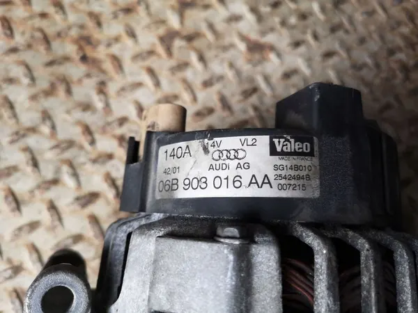 2003 Audi A6 S6 C5 Vaihtovirtageneraattori 06B903016AA image 3