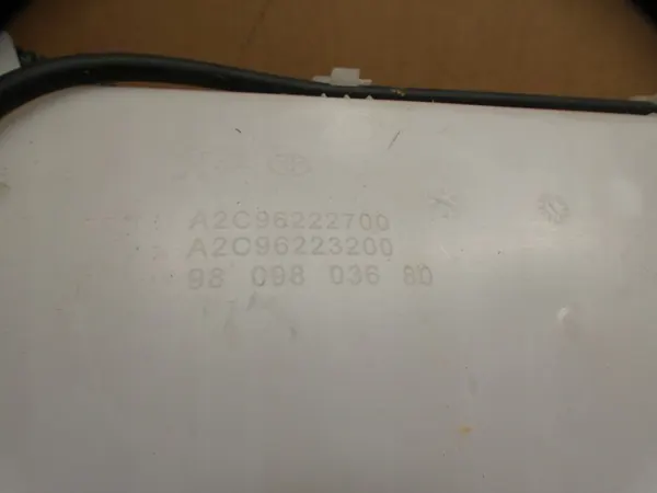 Scheibenwaschbehälter OEM 9809803680 mit Pumpe image 4