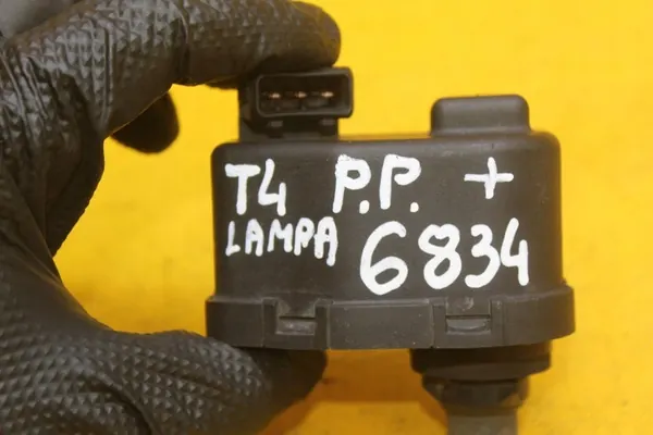 Rechter Scheinwerferverstellmotor VW Transporter T4 image 7