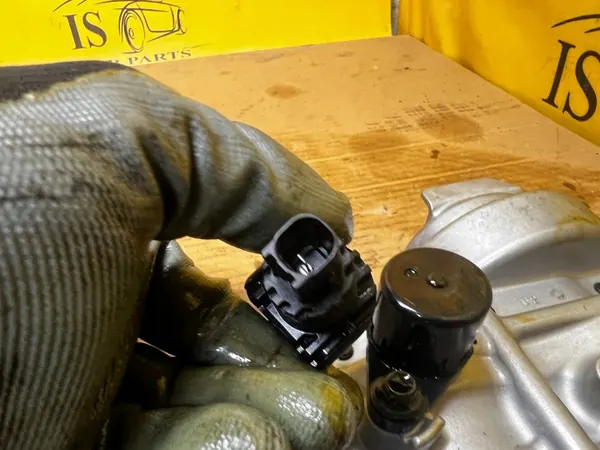 Oliepomp Toyota RAV4 V 2.5 Hybride OEM XA25A image 9