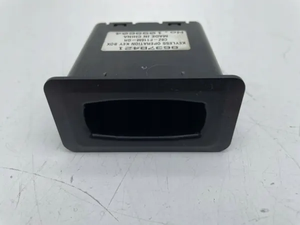 Módulo de estantería Mitsubishi OE 8637B421 - Usado image 2