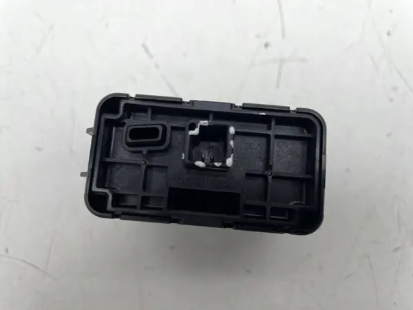 Módulo de estantería Mitsubishi OE 8637B421 - Usado image 6