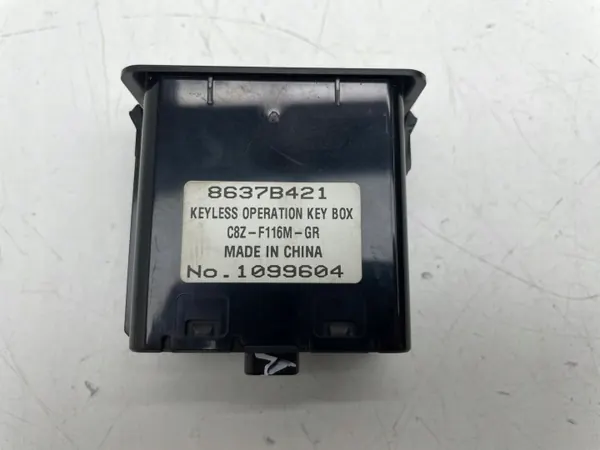 Módulo de estantería Mitsubishi OE 8637B421 - Usado image 7