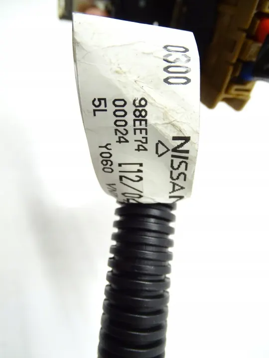 Infiniti Q50 batterireläsäkring OEM 241194HK5A image 7