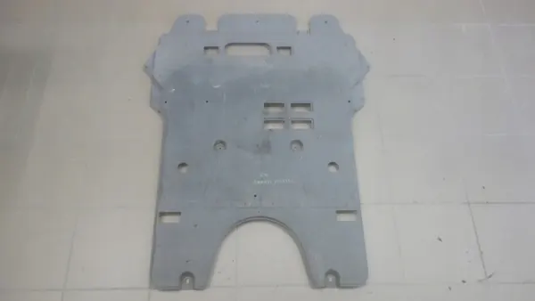 Moottorisuojus OEM 9659477580 Citroen C4:lle image 2