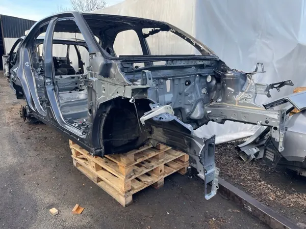 TOYOTA YARIS CROSS etupuskuri OEM 1G3 image 2