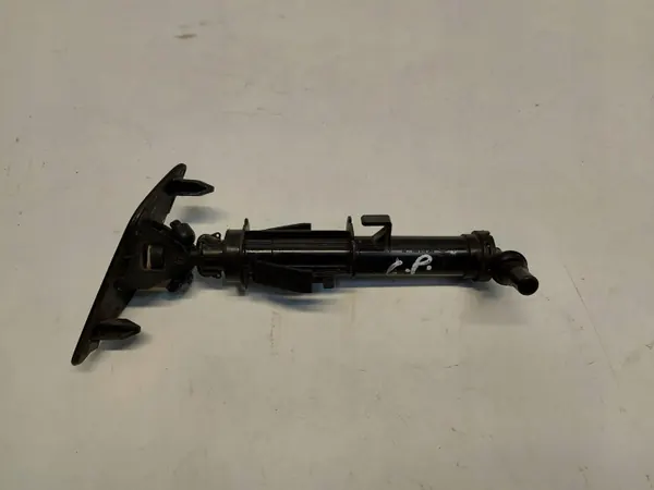 VW Arteon 2018 vasen etupesulun suutin OEM 8WT013034 image 2
