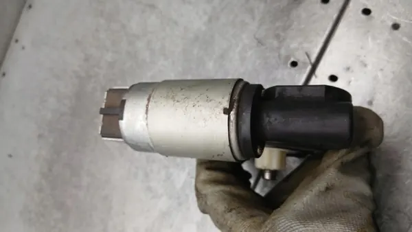 Höger Fram Motorfäste OEM TN774703 Mazda 3BK image 5