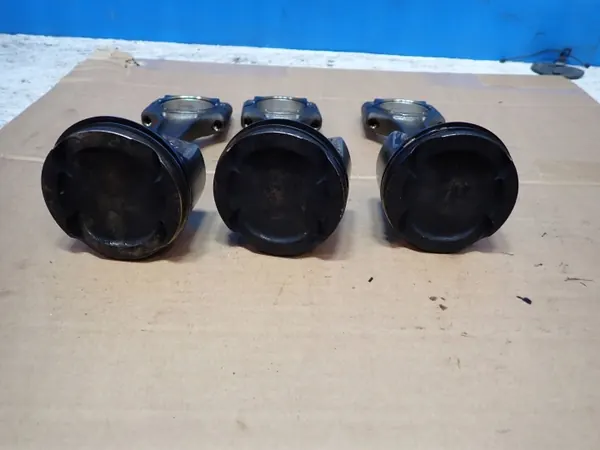 Piston avec Bielle pour Mini Cooper F55 1.2T d'occasion image 8