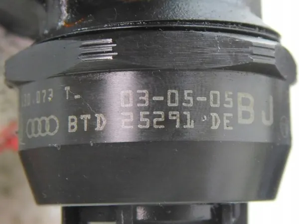 VW AUDI 1.4 TDI AMF Bränslepump OEM 045130073T image 8