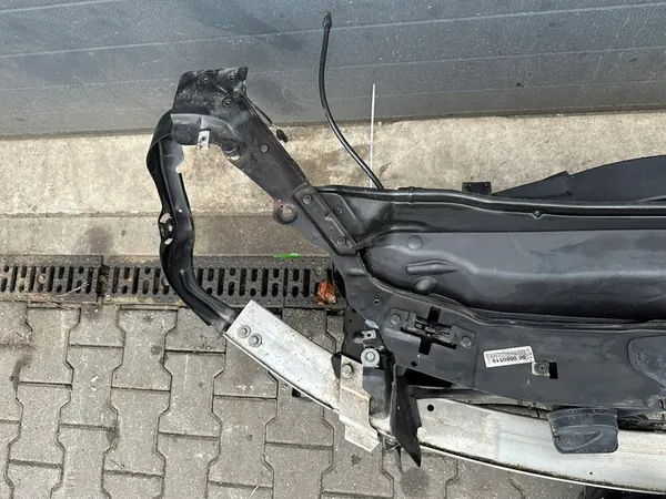 Supporto Radiatore Anteriore Mercedes SL R230, OM273, SL550 image 4