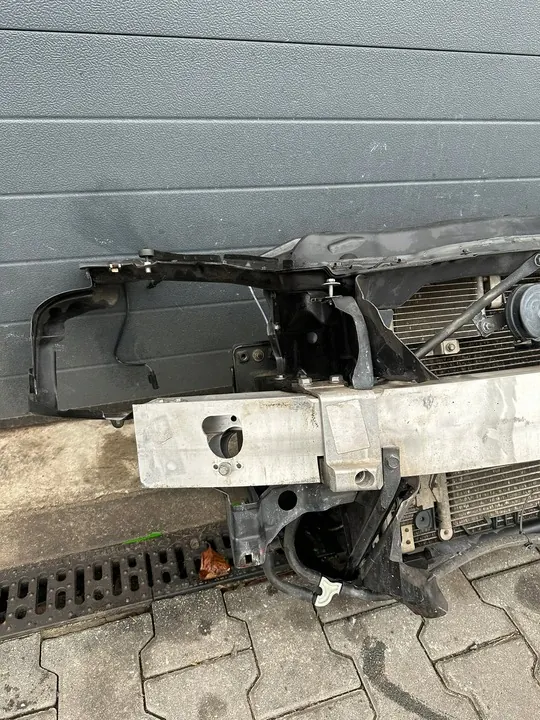 Supporto Radiatore Anteriore Mercedes SL R230, OM273, SL550 image 5