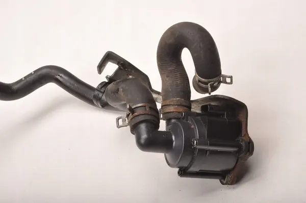 VATTENPUMP VOLVO XC90 II 31686005 image 5