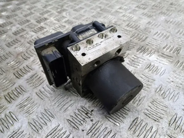 BMW ABS-pomp OEM Wrakowisko-10941- voor E61 520D image 2