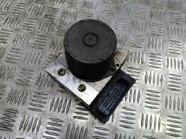 BMW ABS-pomp OEM Wrakowisko-10941- voor E61 520D image 3