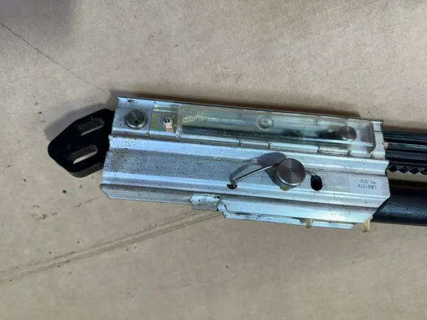 OEM A2308600135 Actionneur de barre anti-roulis gauche image 8