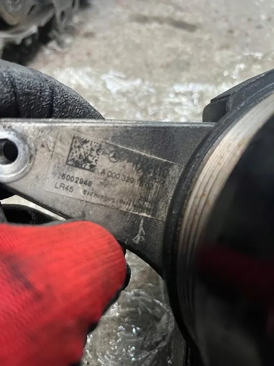 Pompe A0003291503 Mercedes W221 W216 W166 W231 image 3