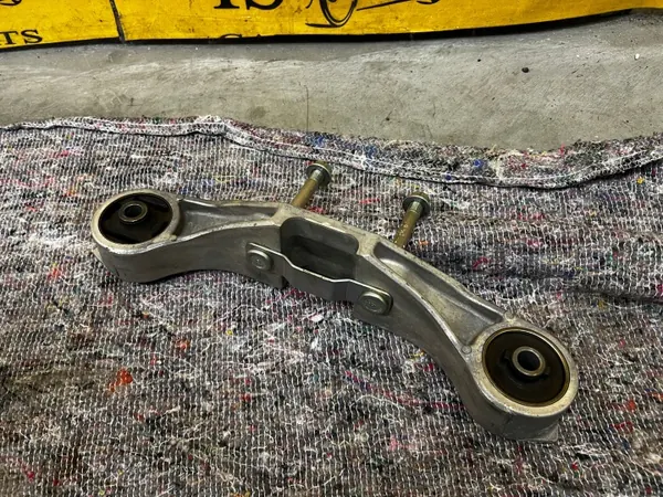 Differentialfäste OEM 2404062147 - Subaru image 2
