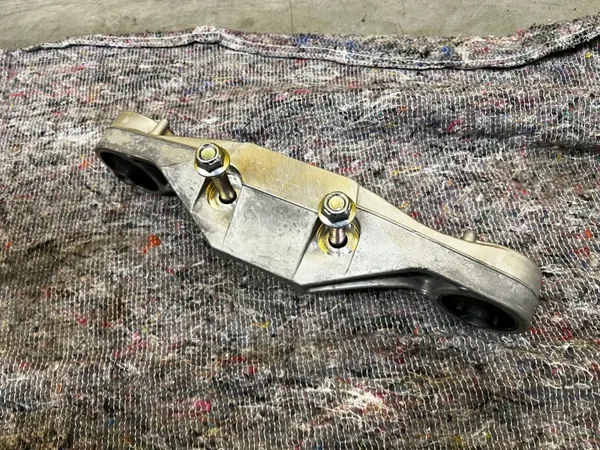 Differentialfäste OEM 2404062147 - Subaru image 3
