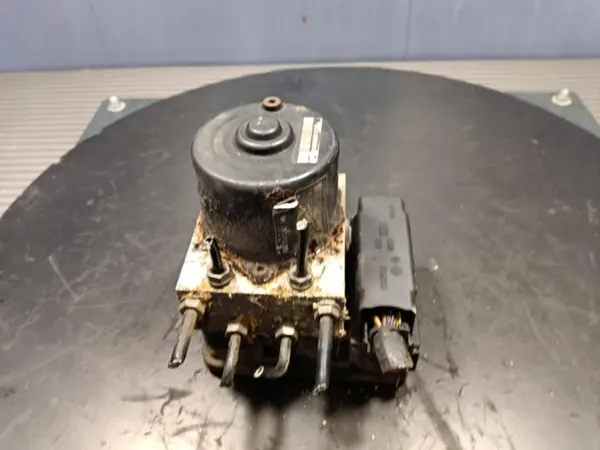 ABS/ESP-Pumpe OEM 1K0614517AA für Audi A3 8P image 3