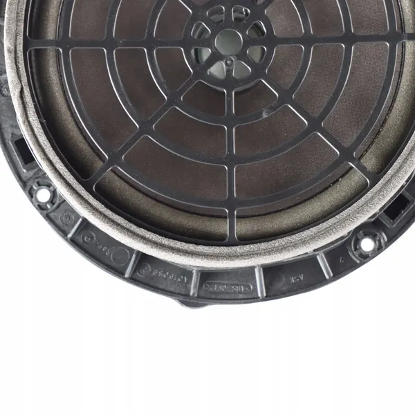 Alto-falante da porta dianteira Audi A4 S4 B9 2018 image 5