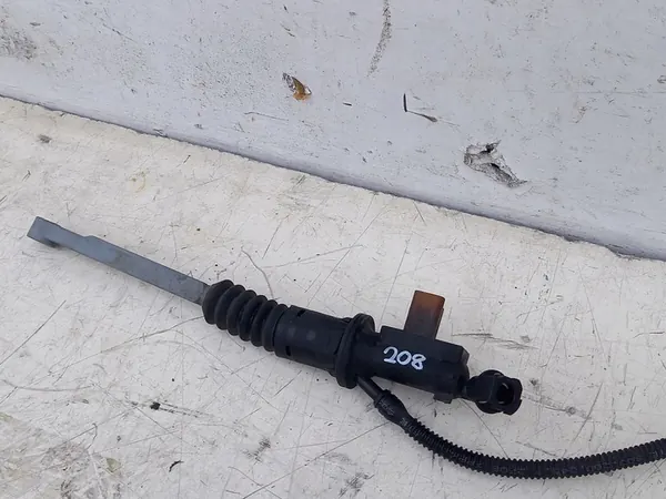 Kytkinorja Peugeotin 208 I image 2