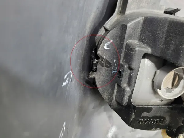 Paraurti anteriore Toyota Hilux 7 VII Lift 11-15 OEM image 8