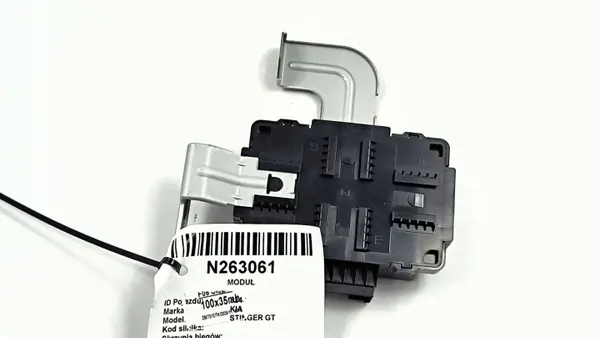 KIA Stinger konepellieristys OEM NPP2248 image 3